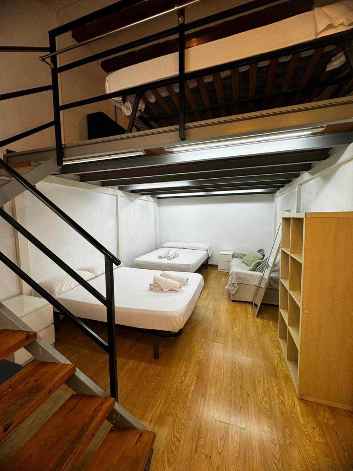 Habitacion Para Grupos Y Familias Hasta 8 Barcelone Extérieur photo